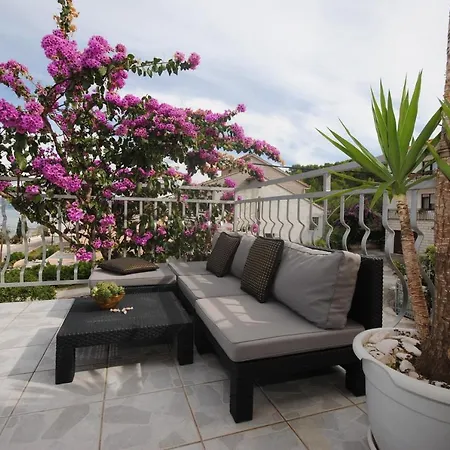 Seaside With 3 Terraces *