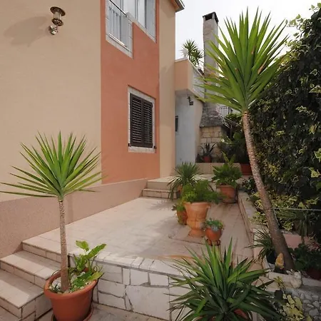 Seaside With 3 Terraces Apartmán Trogir