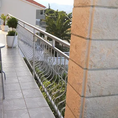 Seaside With 3 Terraces Apartmán *