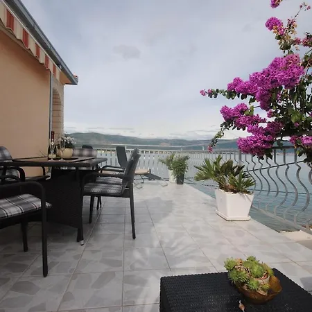 Seaside With 3 Terraces * Trogir